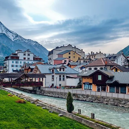 Triolet Jardin - Garden With Mont Blanc Views Апартаменти *